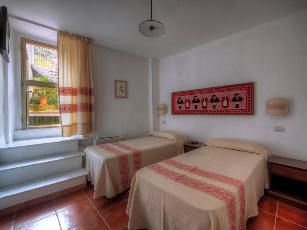 Affitta Camere Casa Delle Rose Villanova Monteleone Екстериор снимка